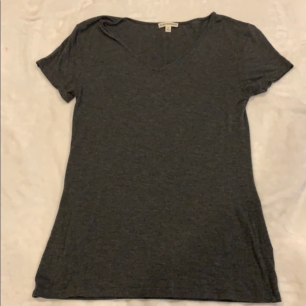 ‼️4 for $15‼️ comfy lightweight tee